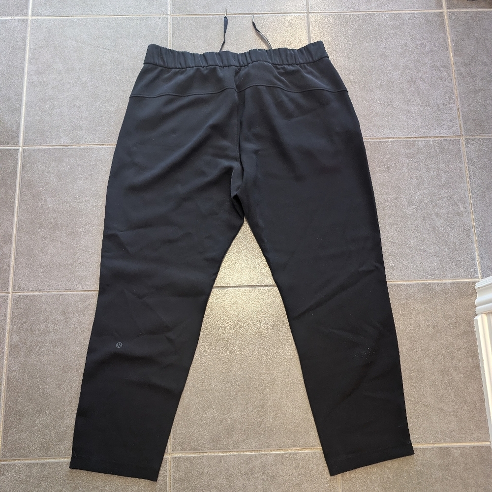 Lululemon On The Fly Pants - Picture 7 of 8